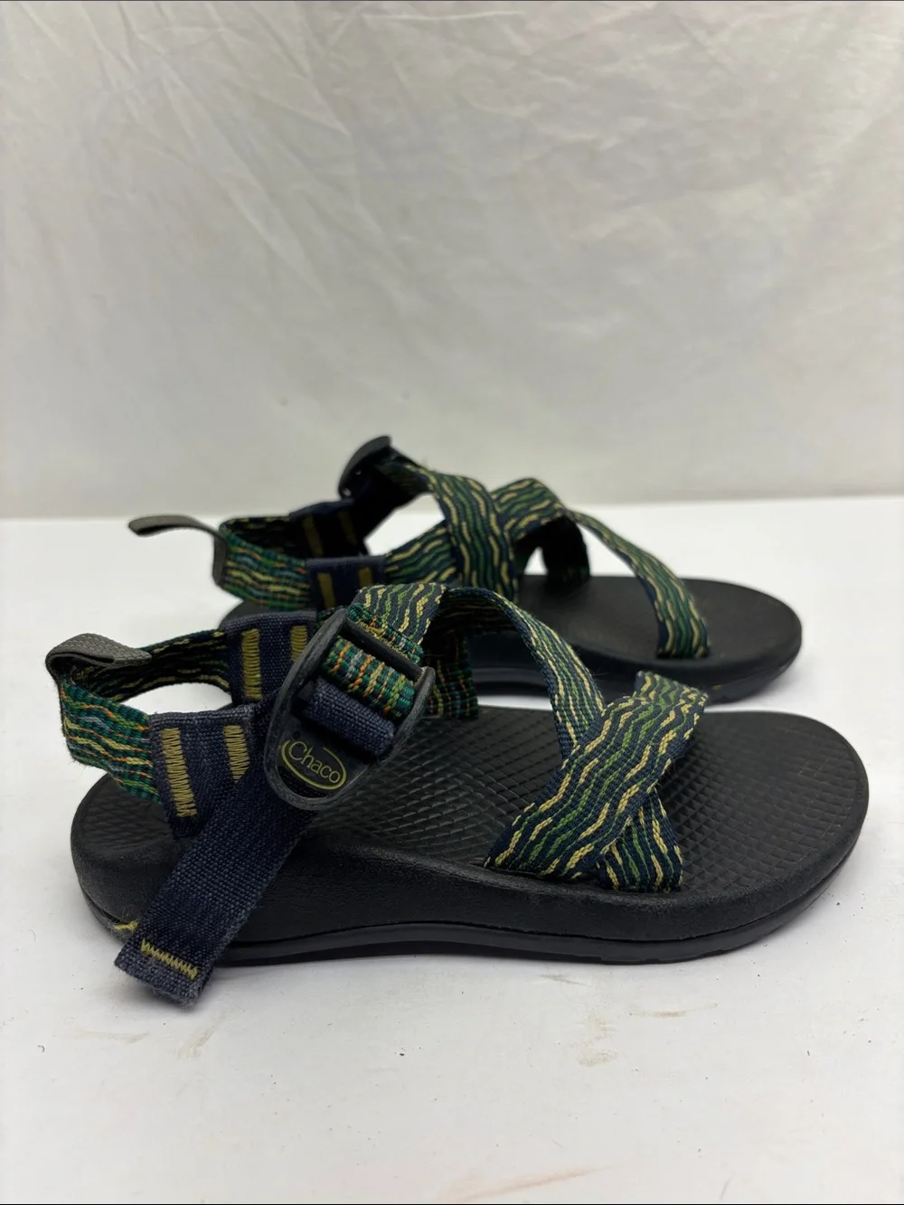 Chaco sandals size 13 for little girl, box 47